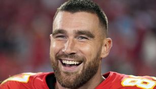 Travis Kelce se deja el bigote previo al inicio de la temporada con Kansas City Chiefs