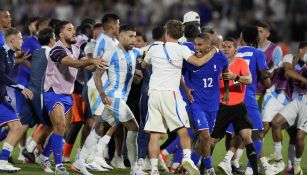 ¡Se armó la bronca! Argentina y Francia terminan en los golpes tras el partido de Cuartos de Final