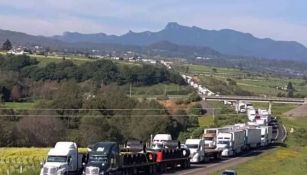 La autopista ya cumplió más de 24 horas cerrada.