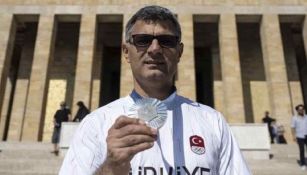 Yusuf Dikeç el medallista olímpico turco que se ha vuelto sensación mundial