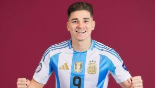 Atlético de Madrid presenta a Julián Álvarez como su nuevo jugador 