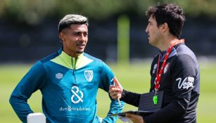 Bournemouth recibió a Araujo con un pastel