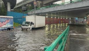 Lluvias en CDMX vuelven a dejar inundaciones y autos varados