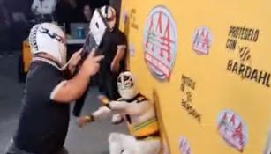 El momento en el que Mascarita Sagrada fue agredido