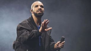 Drake volvió a perder una apuesta y 'saló' a Adesanya