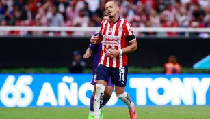 Chivas viaja sin ‘Chicharito’ de cara al juego ante Tigres