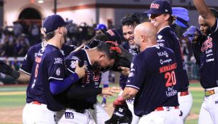 Tecos de Dos Laredo responde en casa al vencer a los Sultanes en el Juego 3