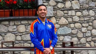 Marco Fabián presenta la nueva indumentaria y escudo del Rangers de Andorra 