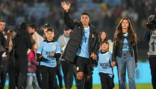 Así fue el emotivo homenaje que recibió Luis Suárez en su último partido con Uruguay