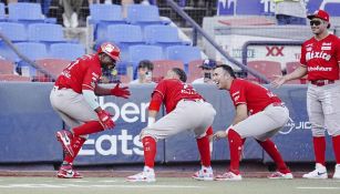 ¡A un triunfo del título! Los Diablos Rojos vencen a los Sultanes en el Juego 3