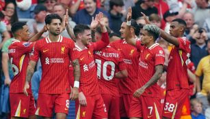 Fiesta latinoamericana en la victoria de Liverpool sobre Bournemouth de Julián Araujo