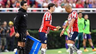 Chivas sin ‘Chicharito’ y ‘Hormiga’ de cara al Clásico Tapatío 