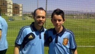 ¡Emotivo! Álvaro Fidalgo presume foto con Andrés Iniesta 