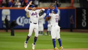 Mets aplastan 7-2 a los Phillies y están a un triunfo de la Serie de Campeonato