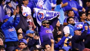 Cruz Azul "le llenó" el Estadio Cuauhtémoc a Puebla