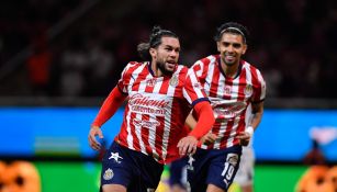 Chivas viene de atrás y se impone a Necaxa en casa