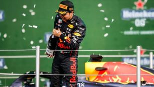 Checo Pérez se quedará en Red Bull