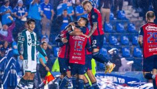 Cruz Azul venció a Santos y va por el pleno de victorias