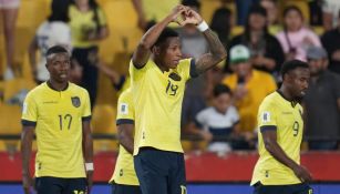 Ecuador goleó a Bolivia en la clasificación