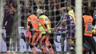 Edoardo Bove, jugador de Fiorentina, se desploma durante partido de la Serie A