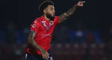 Kazim Richards en partido con Veracruz