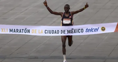 Edwin Kiptoo, de Kenia, gana el Maratón de la Ciudad de México 2024 