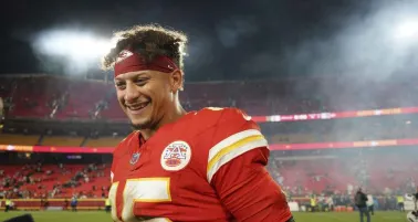 Kansas City Chiefs acechan récord invicto de los New England Patriots