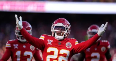 Chiefs derrotan a Texans 27 a 19 y se acercan al primer lugar de la AFC