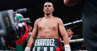 David Benavidez se aferra a su combate con Canelo Álvarez