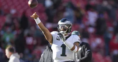 Jalen Hurts descartado para el duelo de Semana 17 ante los Cowboys