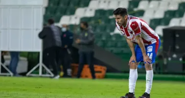 José Luis Higuera asegura que llevar a Oribe Peralta a Chivas fue un gran error