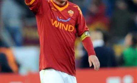 De Rossi renueva con la Roma por cinco años