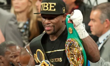 "Canelo debe aprender de esta derrota": Floyd Mayweather