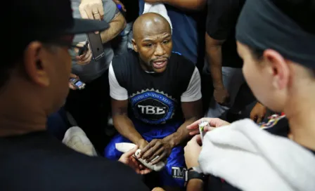 Mayweather anuncia retiro tras pelea con Berto 