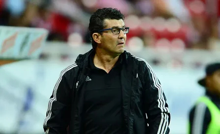 Chepo se va de Chivas entre pobres resultados