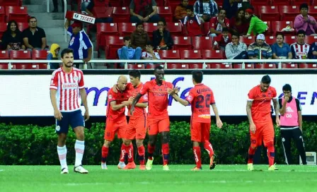 Chivas deja en suspenso su clasificación en Copa MX