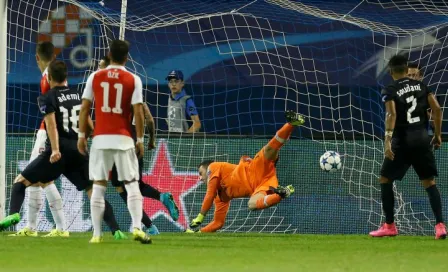 Arsenal se estrena con derrota contra Dinamo Zagreb