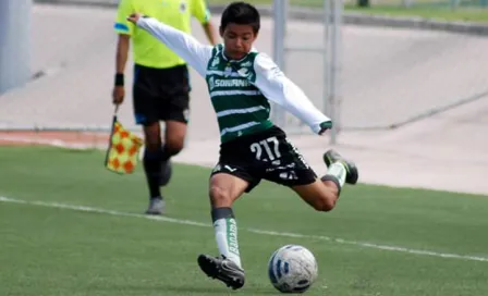 Ronaldo Zinedin es mexicano y juega en Santos