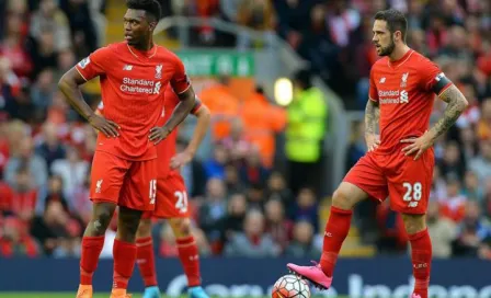  Liverpool empata y sigue a la baja en Premier League