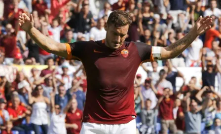  Totti anota su gol 300 con la Roma