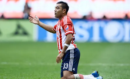 Marco Fabián es expulsado y se pierde el Clásico 