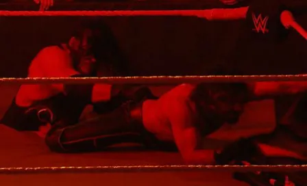 Kane se lleva al 'infierno' a Seth Rollins