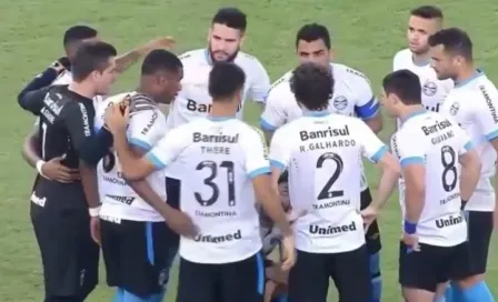 Jugador orina en la cancha del Maracaná