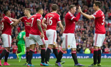 Manchester United trepa al liderato con triunfo ante Sunderland