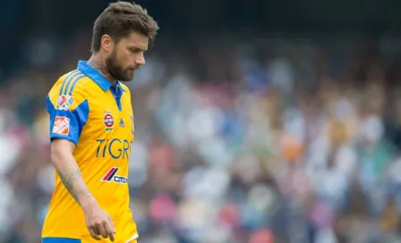  Tigres termina con 9 jugadores el duelo contra Pumas