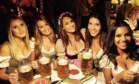 Las musas del Bayern roban cámara en Oktoberfest