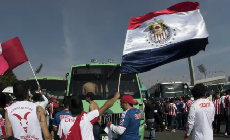 Ciclista pierde la vida previo al Pumas-Chivas