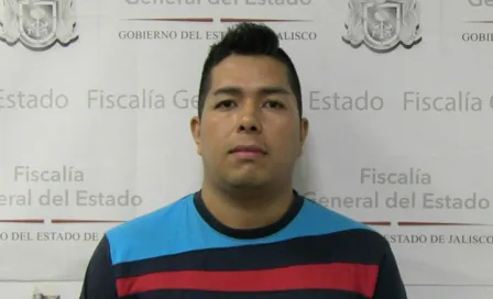 Joven es encarcelado por fingir ser narco en Facebook