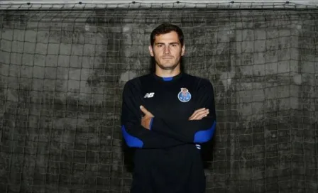 Casillas dispara venta de playeras en Porto