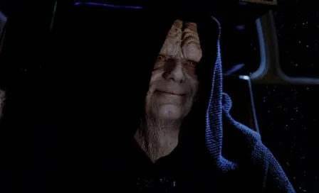 Emperador Palpatine, ahora concejal en Ucrania 